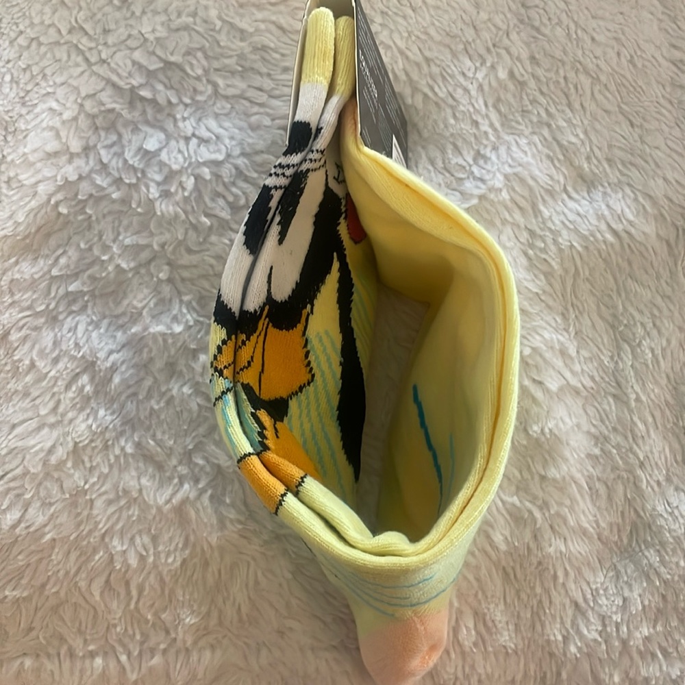 Disney’s “Goofey” Socks Crew Length